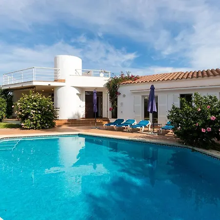 Adele Villa Binibeca